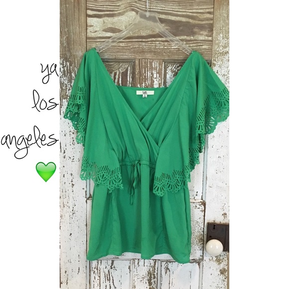 💚💚 Green Laser Cut Top! 💚💚