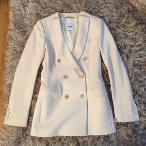LAST CHANCE! - Moschino Blazer - size 6 - cream