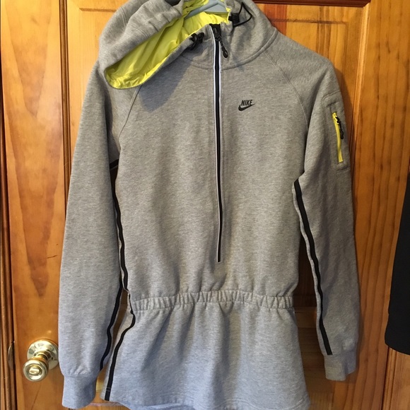 NIKE Jogger Jacket
