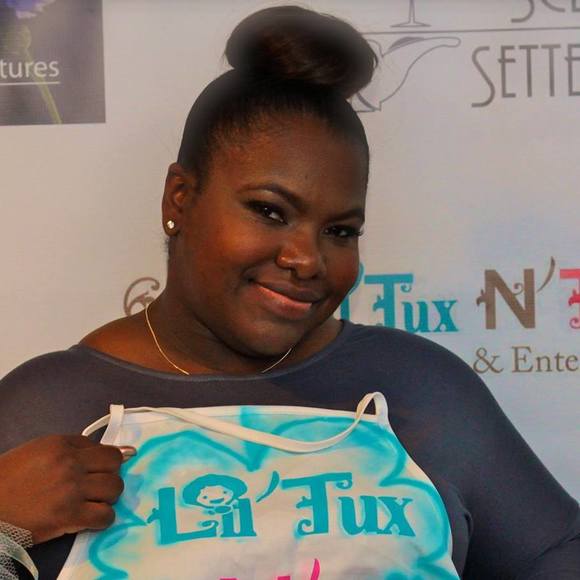 Meet your Posher, Simone