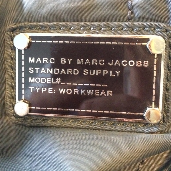 Marc Jacobs Shoulder Bag - Picture 2 of 3