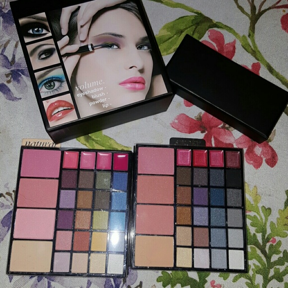City Color Makeup Set! - Picture 3 of 4