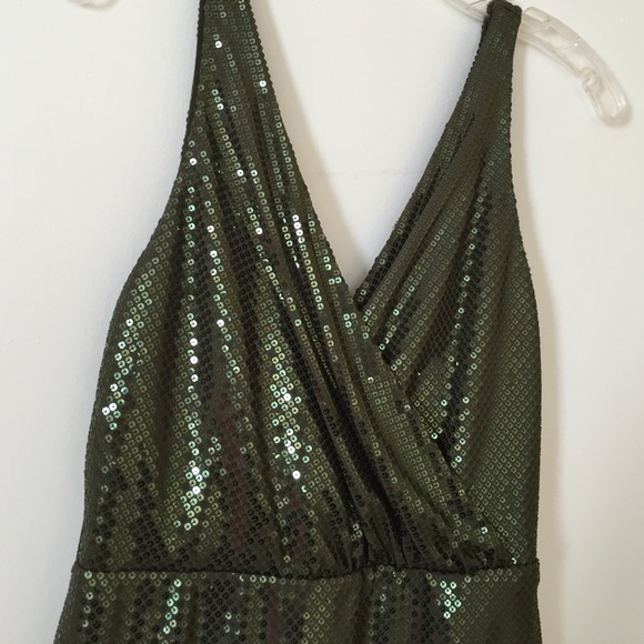 Chetta B green sequin gown - Picture 2 of 3
