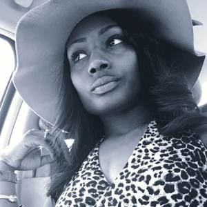 Meet your Posher, Dewanda