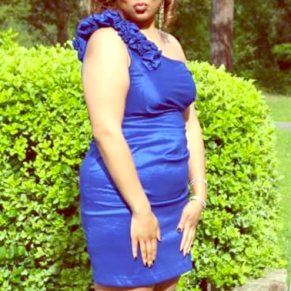 Evening out dress! Beautiful color!!