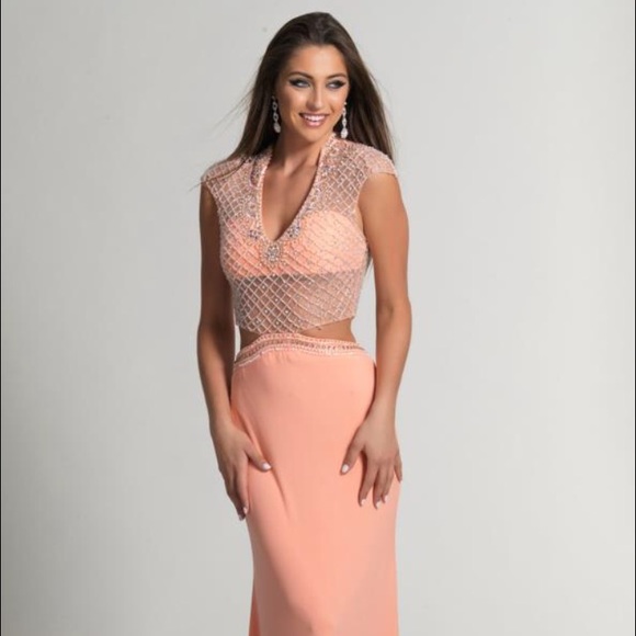 ❗️REDUCED❗️Brand new peach Pom dress