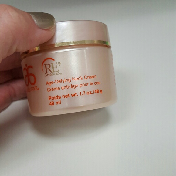 ABONNE NECK CREAM