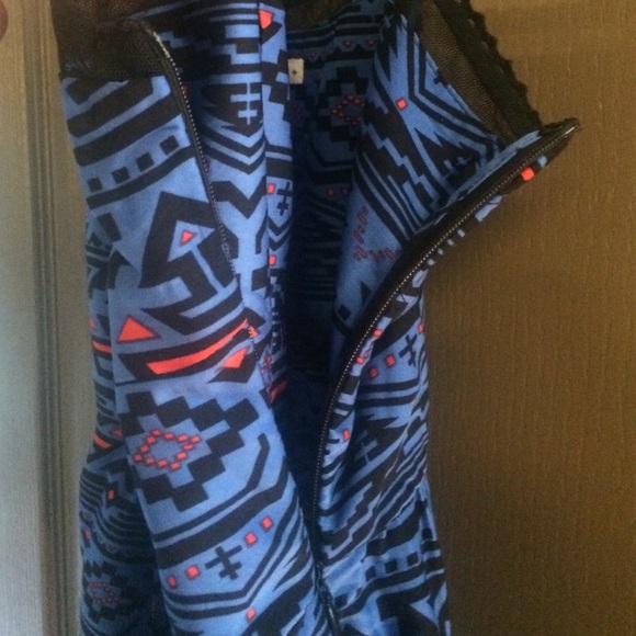 Forever 21 blue Aztec design romper. - Picture 3 of 4