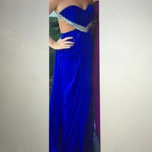 La Femme Formal/Prom Dress