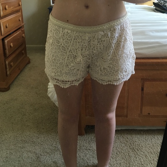 lace shorts