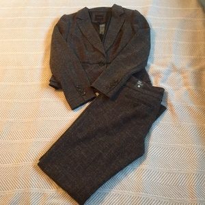 Brand new never worn drew fit suit set