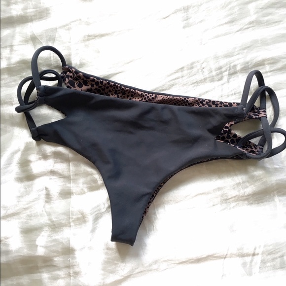 Acacia bottoms