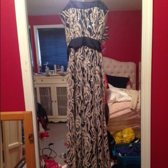 Prom Dress - Picture 3 of 3
