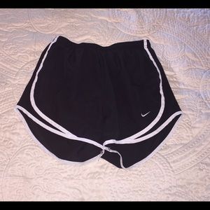 NIKE TEMPO SHORTS