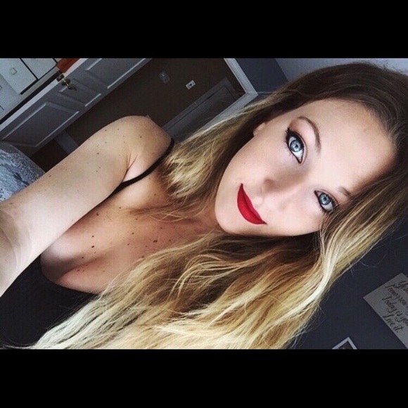 Meet your Posher, Arianna