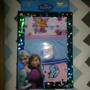 Girls 4T Frozen Panties 3 pack