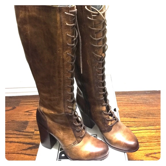 NEVER WORN Frye Company Parker Lace Up Boots