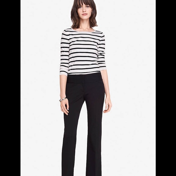 CLOSET CLOSED FOR SUMMER - Picture 1 of 4