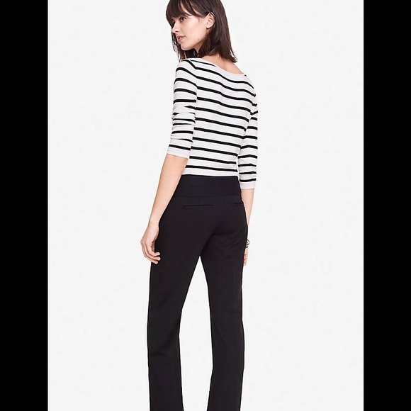 CLOSET CLOSED FOR SUMMER - Picture 2 of 4