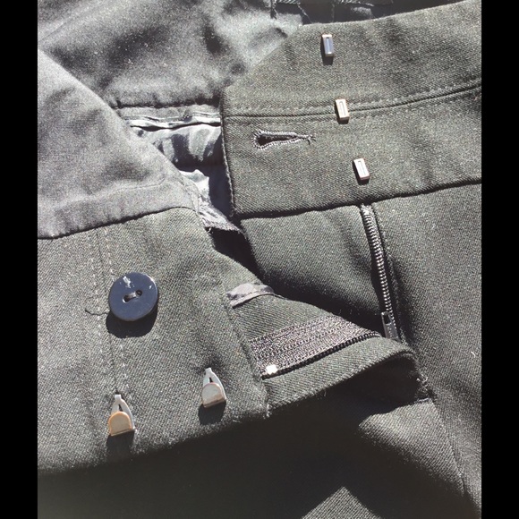 CLOSET CLOSED FOR SUMMER - Picture 4 of 4