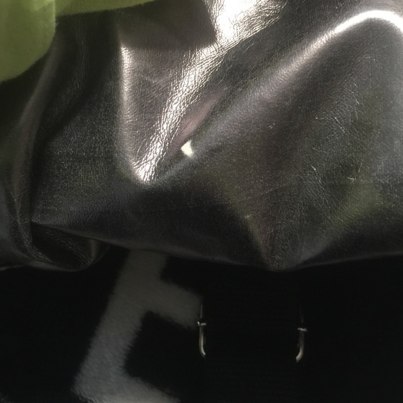 Full sz VS PINK metallic backpack main image 4