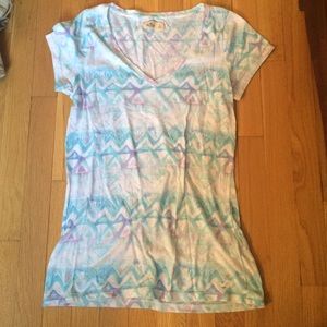 Hollister tee