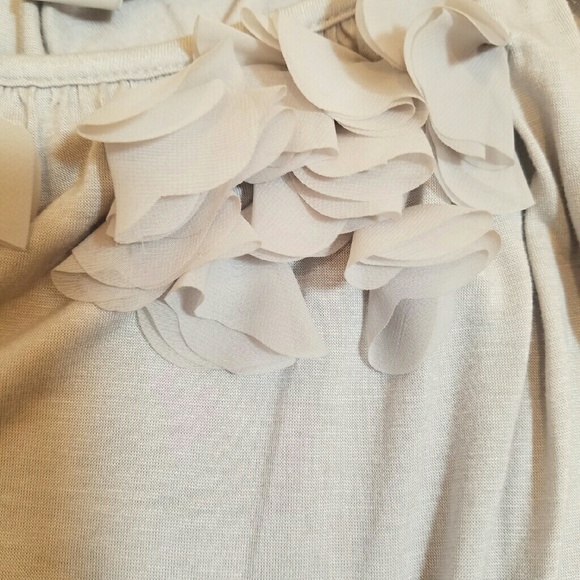 Soft grey sleeveless top - Picture 3 of 3