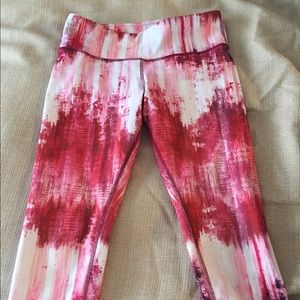 Alo Yoga Airbrush Capris Size Small