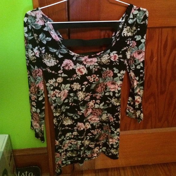 Floral top