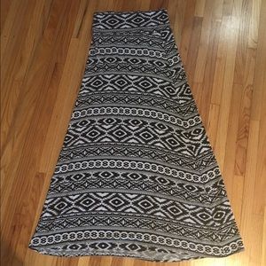 Tribal print maxi skirt