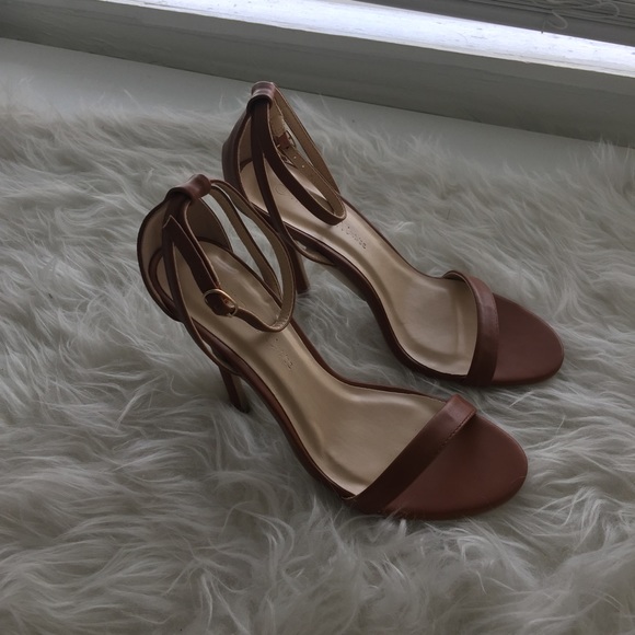 SOLD!! BRAND NEW! Tan Heels. - Picture 4 of 4