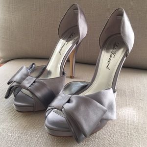 Silver Lulu Townsend peep-toe pumps 7 1/2