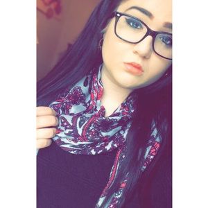 Meet your Posher, Lexi