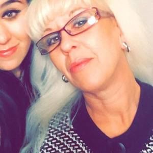 Meet your Posher, Camille