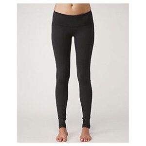 Lululemon black wunder under full length