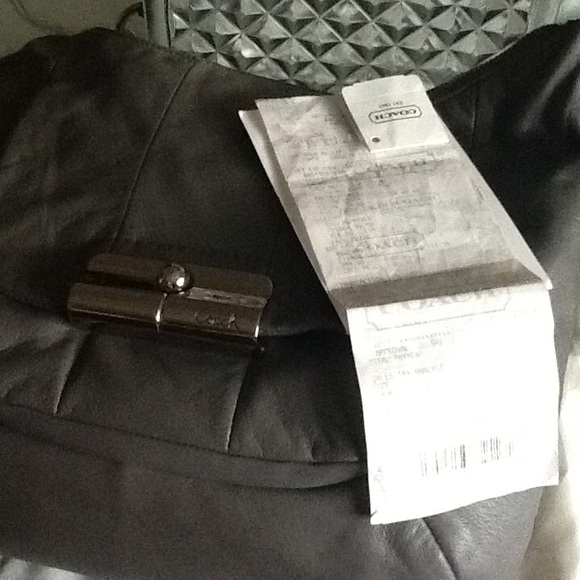 Authentic Coach Hobo Bag. - Picture 2 of 4