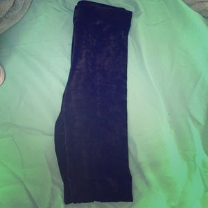 😍BLACK VELVET LEGGINGS😍