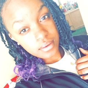 Meet your Posher, Diondra