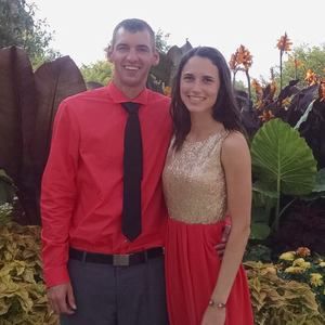 Meet your Posher, Holly