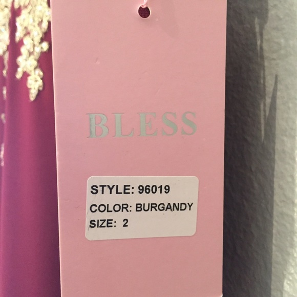 New beautiful prom dress. Pricing is negotiable! - Picture 4 of 4