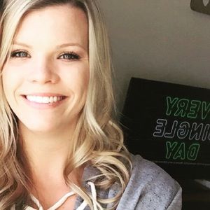 Meet your Posher, Devynn