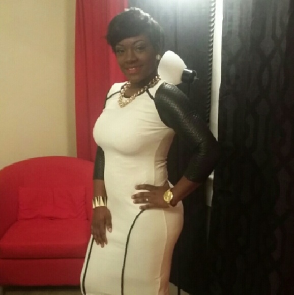 Meet your Posher, Destiny - Picture 1 of 2