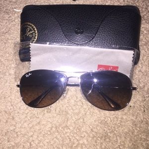 Ray ban aviators ! Worn maybe 5 times