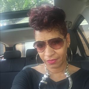 Meet your Posher, Dorothy