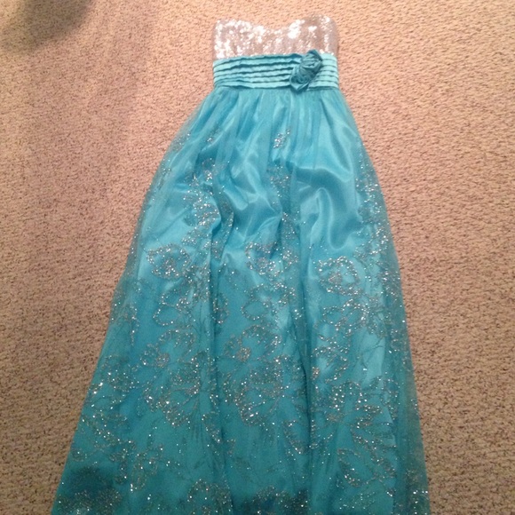 Prom dress