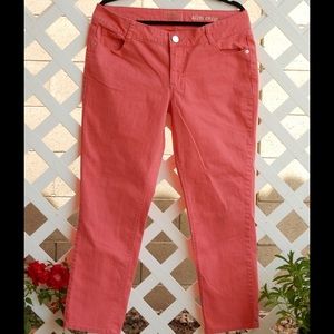 Riders by Lee Cropped Pants