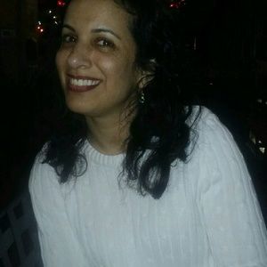 Meet your Posher, Saira