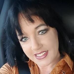 Meet your Posher, Jana