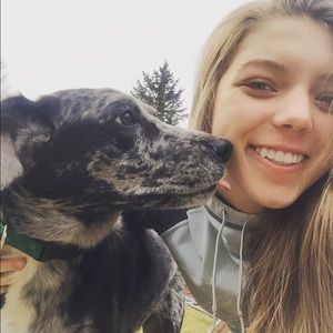 Meet your Posher, Hyla