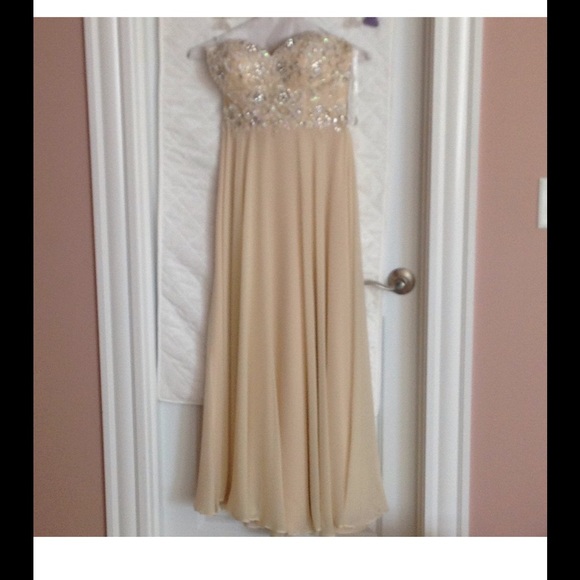 Prom dress